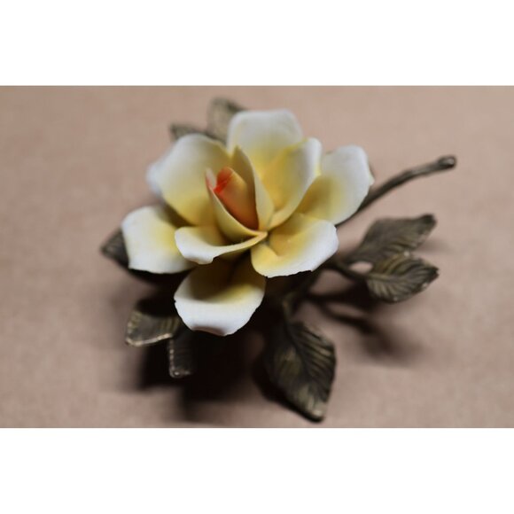 Claire Creazioni Fantasia Italy Other - Vintage Capodimonte Porcelain Flower Claire Creazioni Fantasia Italy